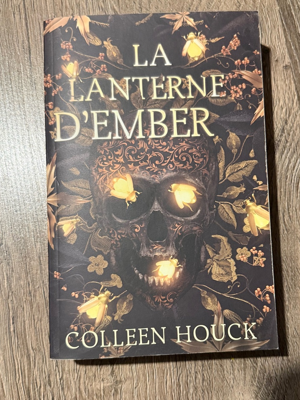 La Lanterne d'Ember- Collern Houck - Édition française Paperback